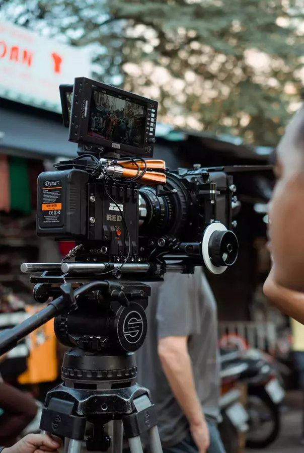 Jak filmy reklamowe kreują wizerunek firmy?