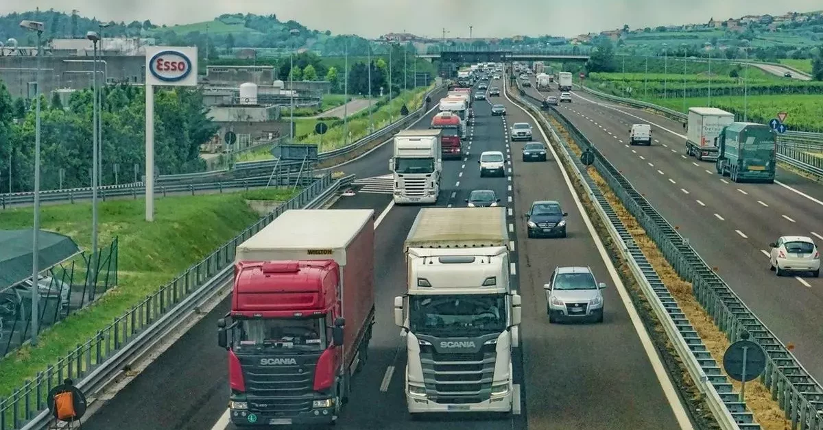 Wszystko, co musisz wiedzieć o samochodach dostawczych Iveco